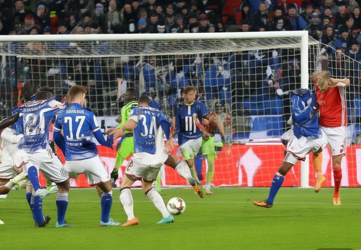 拜仁3-1沃尔夫斯堡：德甲对决，拜仁灵活战术夺冠(图2)